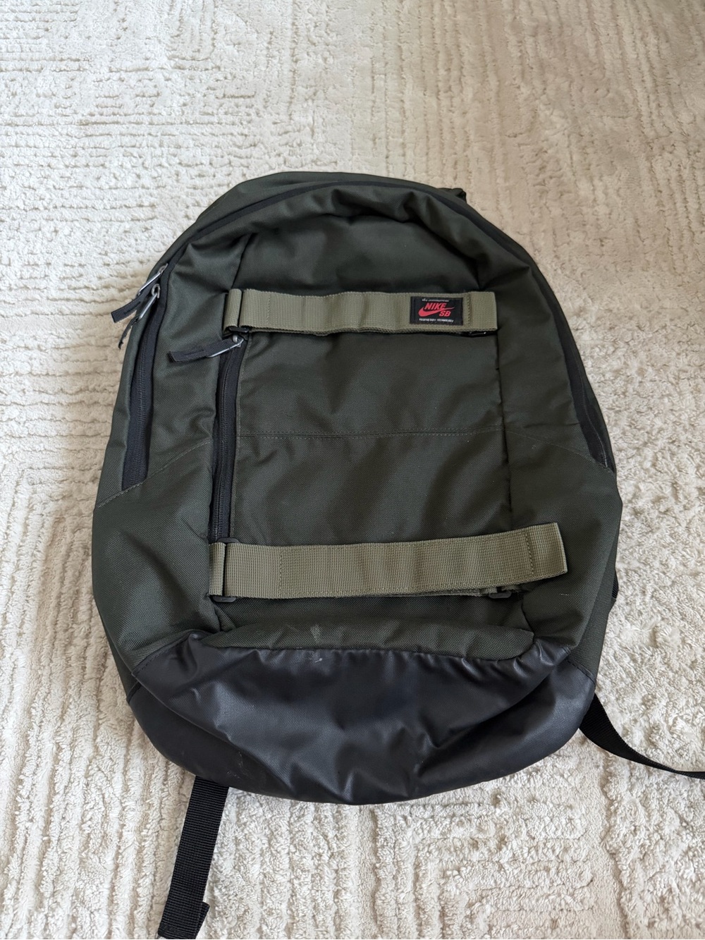 Nike SB Olive Green Black Skate Backpack Utility Strap Skateboarding Bag